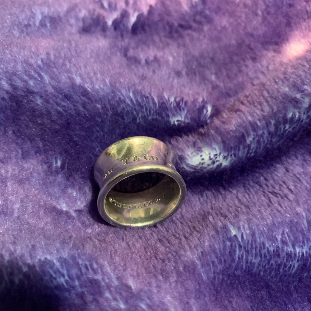 Tiffany & Co ring - Picture 2 of 4